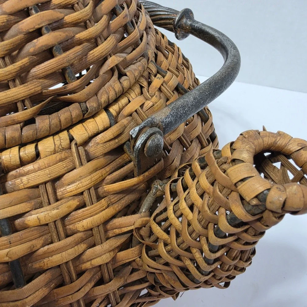 Rustic Woven Wicker Teapot Basket with Metal Leaf Vine Detail and Lid Brown